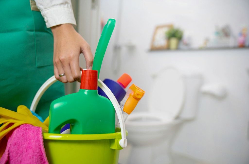 Toilet cleaning hack